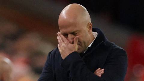  Sa thải Arne Slot là một giải pháp cứu vãn Liverpool